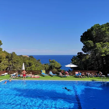 Camping Cala Llevado توسا ذي مار