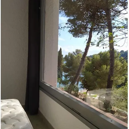مكان تخييم Camping Cala Llevado