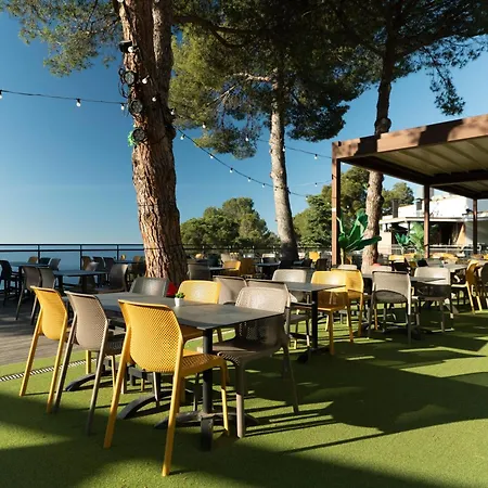 Cala Llevado Кемпінг 4*